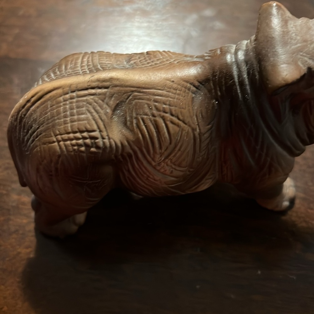 Hippo with detail - Picture 3 of 5